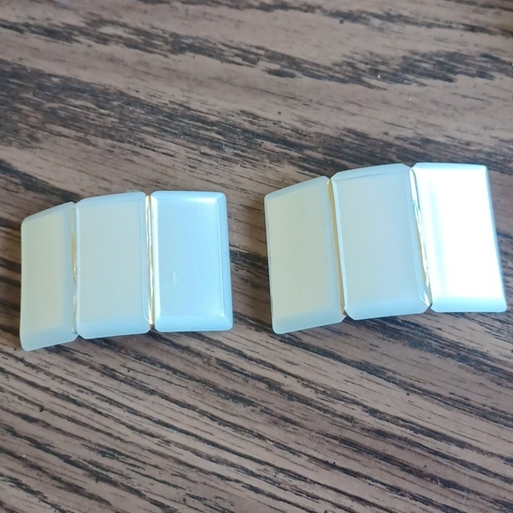 Vintage Pearlized Rectangle Shoe Clips, 2"×1.5" Approx.